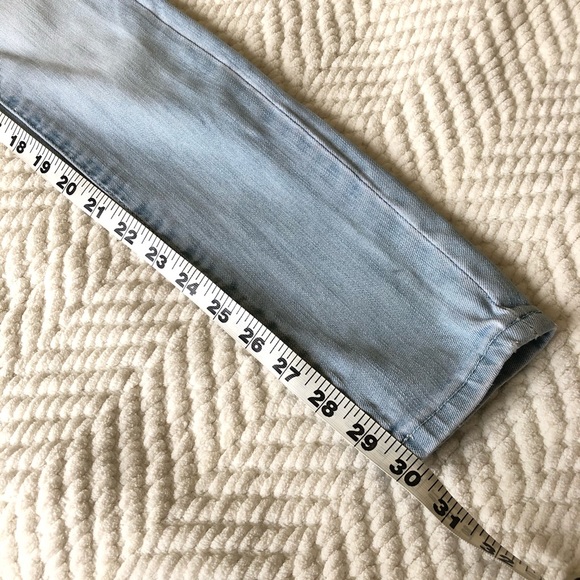 ❄️ Blank NYC Light Blue Wash Denim Skinny Jeans - Picture 9 of 9